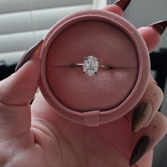 Kay Jewelers Jewelry - Kay Jewelers Silver Ring with Clear Stone